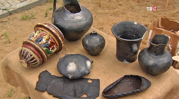 В Зарядье отыщи древний деревянный лук и другие артефакты  
