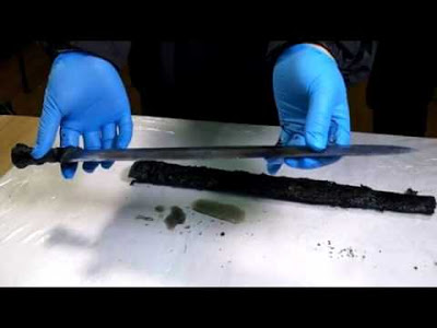 В Китае археологи отыщи двухтысячелетний меч в отличном состоянии  