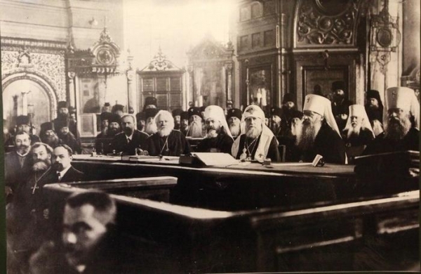 Октябрь 1917 года: расправа над русскими святынями  