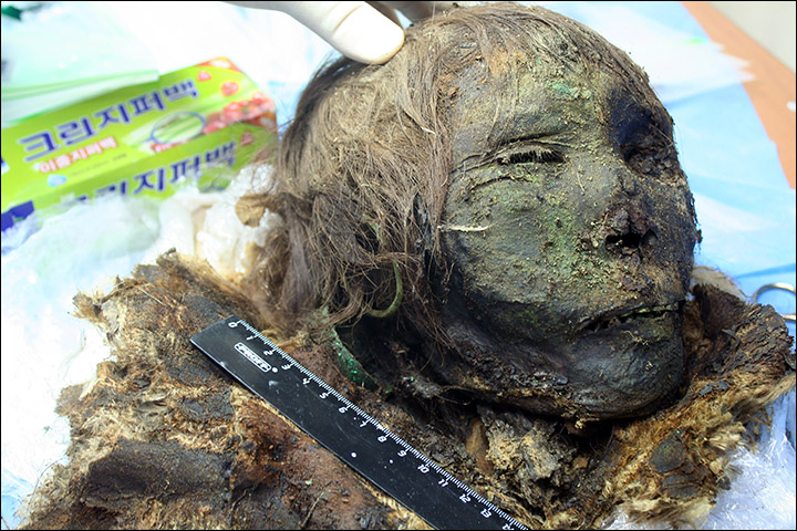 Под Салехардом замечена 900-летняя мумия "полярной красавицы"  