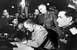 Отчего мирный договор между СССР и Германией был подписан только в 1955 году  
