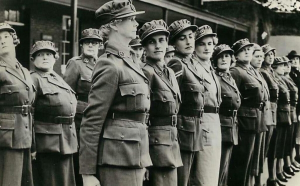 Чем занимались дамы на службе в СС и гестапо  