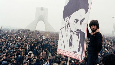 «Низвергнут предатель»: Хомейни обращается к нации. ОНЛАЙН  