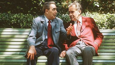 «Сидите и слушайте»: как Никсон к Брежневу ездил  