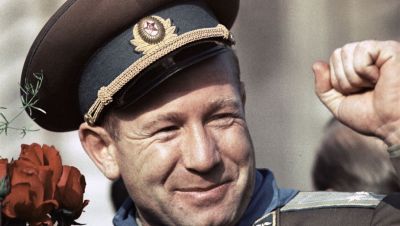 «Его обожали слушать дети»: умер космонавт Алексей Леонов  
