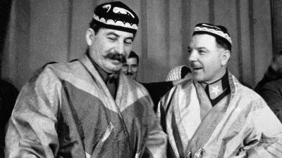 «Лаврентий, побеспокойся о нем»: почему Сталин пугал Ворошилова Берией  
