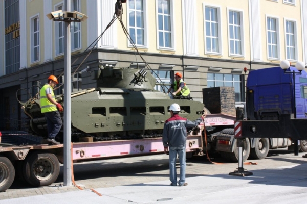 В уральский музей военной техники привезли английские танки 