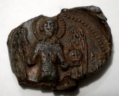 <p>Украинских археологов удивила старая находка: на Волыни обнаружена печать князя Рюрика</p> 