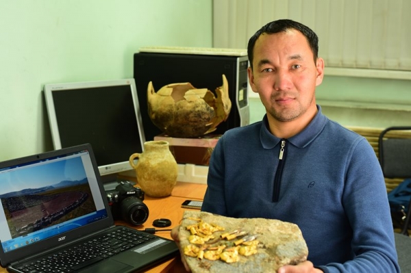 <p>Золото подсаков: археологи Казахстана обнаружили уникальное захоронение</p> 