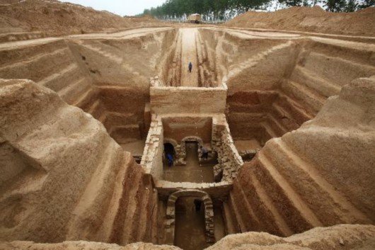 Кирпичные гробницы годом свыше 1,7 тысячи лет найдены в Китае  