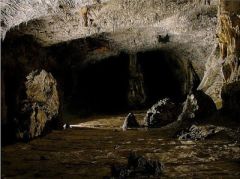 Пещеру древних каннибалов нашли в Испании 