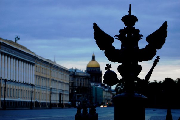 11 апреля  160 лет назад, император Александр II утвердил государственный герб России – двуглавого орла. 