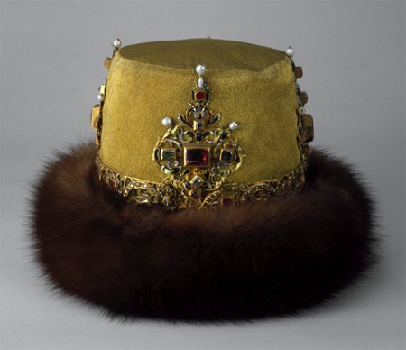 Шапка от маскарадного костюма императора Николая II 