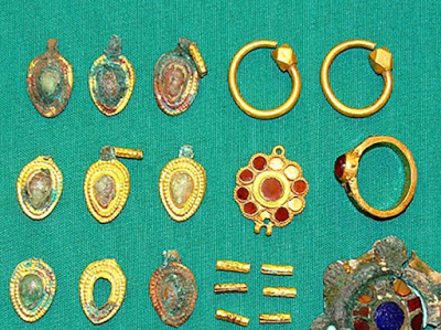 В Азербайджане замечено уникальное древнее захоронение с золотом  