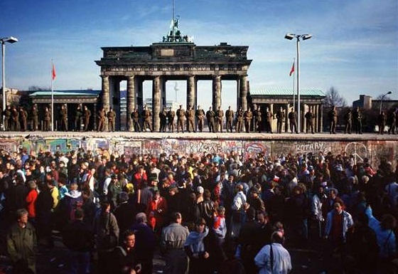 Какие бывальщины негативные последствия от объединения Германии в 1989 году  