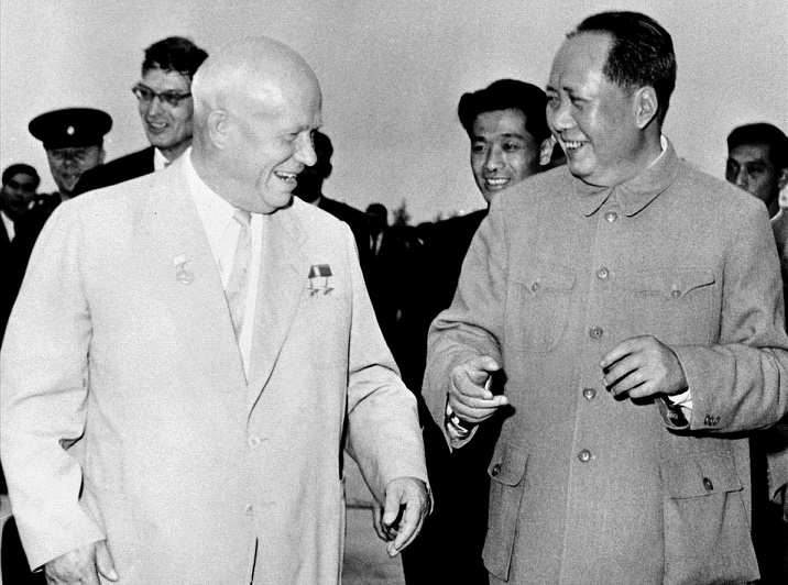 Что сделалось причиной ссоры Хрущева с Мао Цзэдуном  