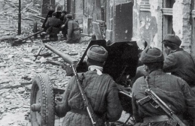 Отчего советское командование не считало Сталинградскую битву главным сражением  