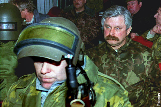 «Содержи депутата»: как Ельцин победил парламент  