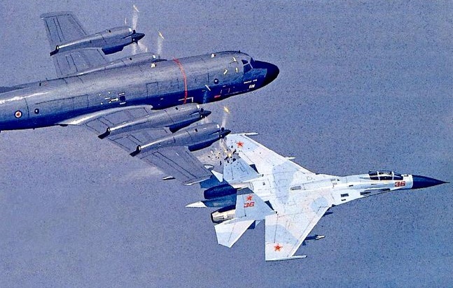 Как советский пилот решил проучить пилотов НАТО 