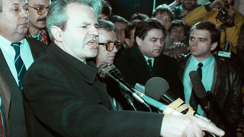 «Никто не имеет права вас колотить»: как Милошевич воевал с албанцами 