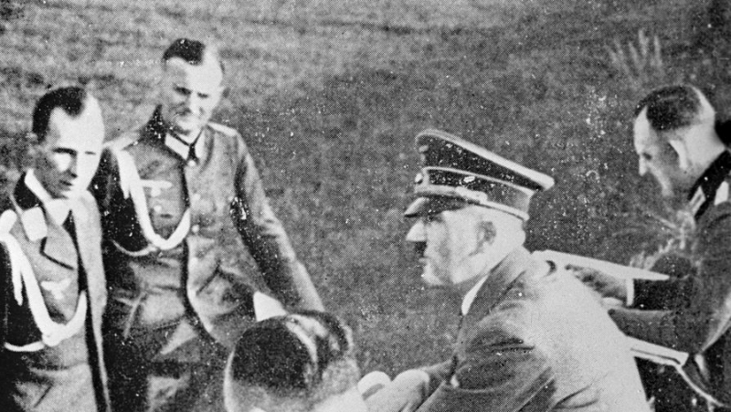 Подорвать Гитлера: кто стоял за покушением в бункере. ОНЛАЙН 