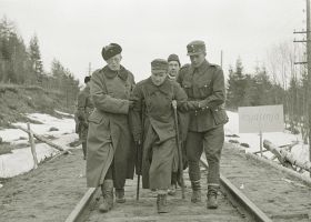 Как в СССР пытались перевоспитать пленных финнов после Зимней брани  