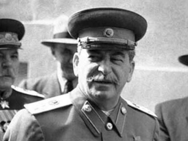 В каких случаях Сталин собственно выезжал на фронт в Великую Отечественную 