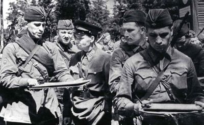 Трофейные бригады Алой Армии: как работали «охотники за нацистскими ценностями»  