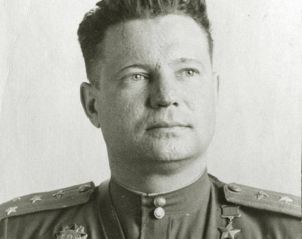 «Король небосвода»: как советский летчик Иван Федоров наградой Гитлера сапог подковал  