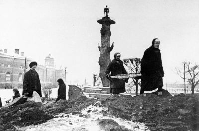 Как советский химик избавил от бомбёжек блокадный Ленинград 