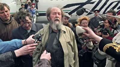 «Насытился одиночеством»: как Солженицын вернулся в Россию 