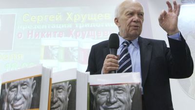 Ракетчик, политолог, публицист: в США помер сын Хрущева  