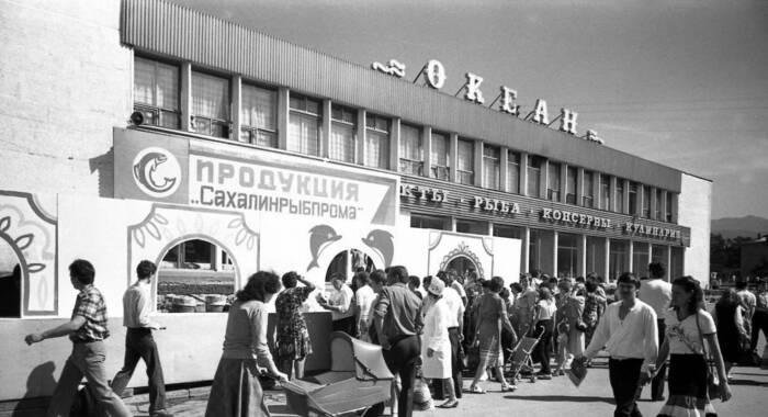 Зачем в СССР торговали красную икру под видом тюльки в томате: Советская торговая мафия  