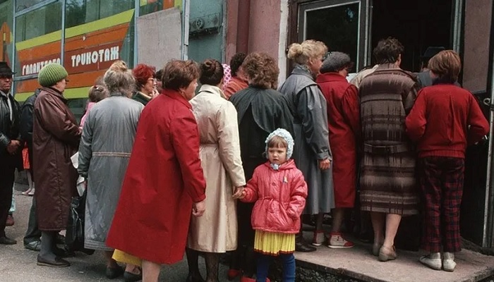 О чём грезили советские женщины, или Дефицитные товары, за которыми гонялись в СССР  