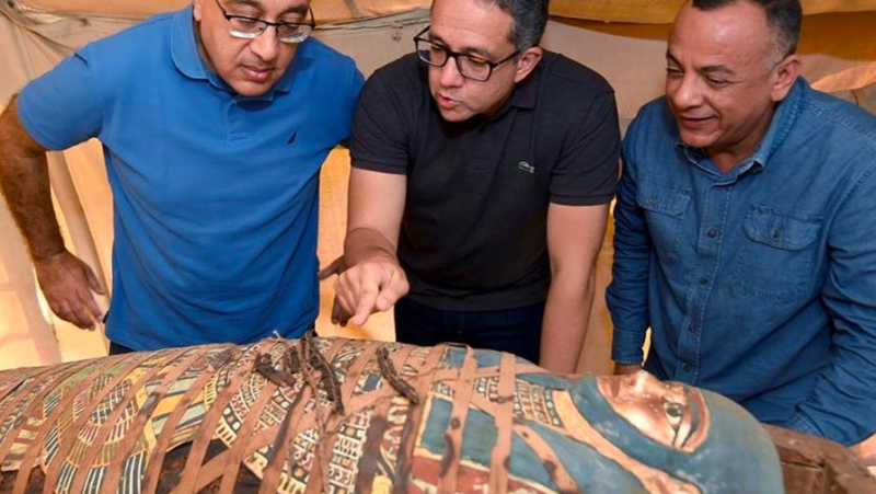 Жрецы и ведать: в Египте нашли десятки саркофагов с мумиями  