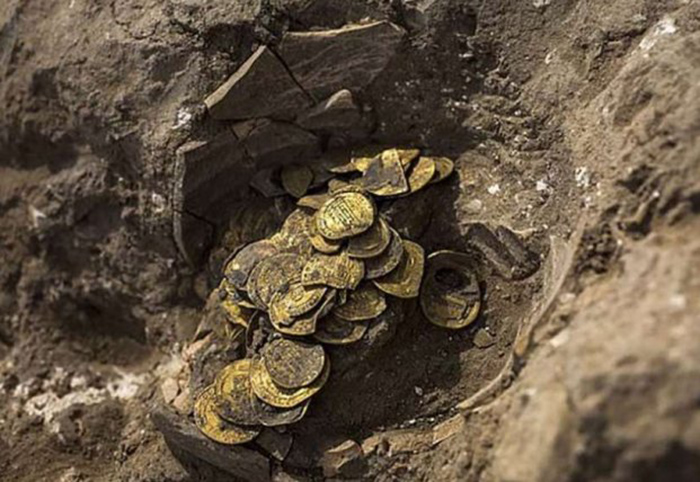 В Израиле подростки отыщи 425 золотых монет 1000-летней давности: О чём рассказала находка археологам 