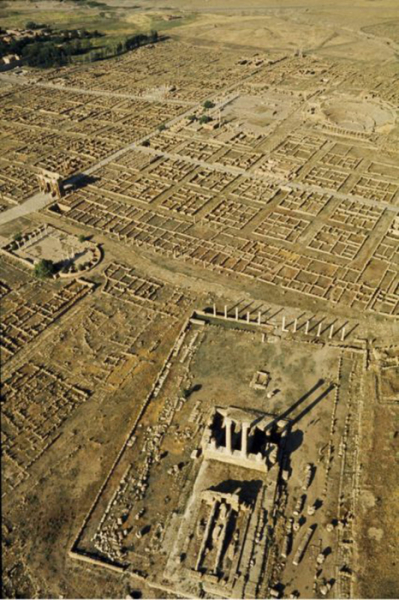 Какие секреты открыл древнеримский город-призрак Тимгад, который был похоронен в песках Африки больше 1000 лет  