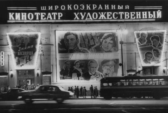 550 зарплат за «Интердевочку», или Сколько получали советские артисты и режиссеры  
