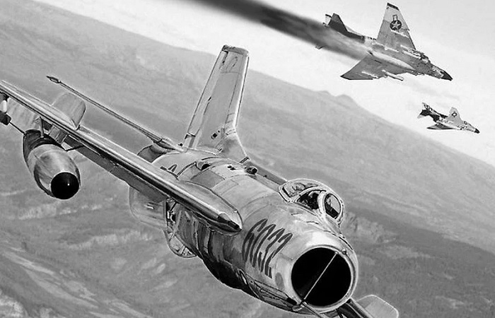 Как в 1950-м году американские пилоты разбомбили советский аэродром 