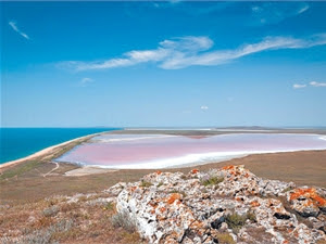 Заповедник Опук: Розовое озеро, глаз в камне, скалы-паруса  