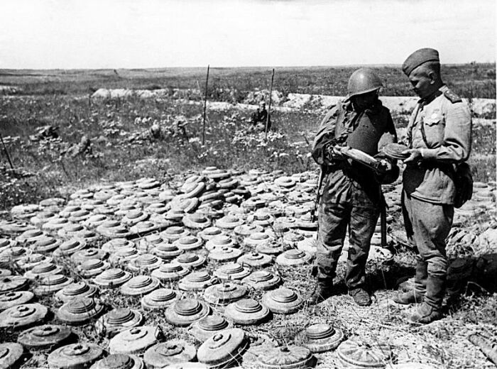 «Голиаф»: как показали себя в бою немецкие самодвижущиеся мины 