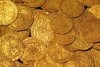Отысканы редкие золотые солиды императора Михаила VII  