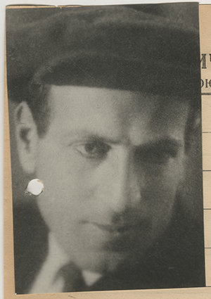 В 1941 году Сергей Спирт подготовил сборник своих стихотворений, но издать не поспел 