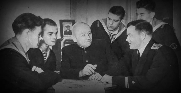 Как советский пилот без ног и без лица прошёл 2 войны: «Несгораемый» Леонид Белоусов  