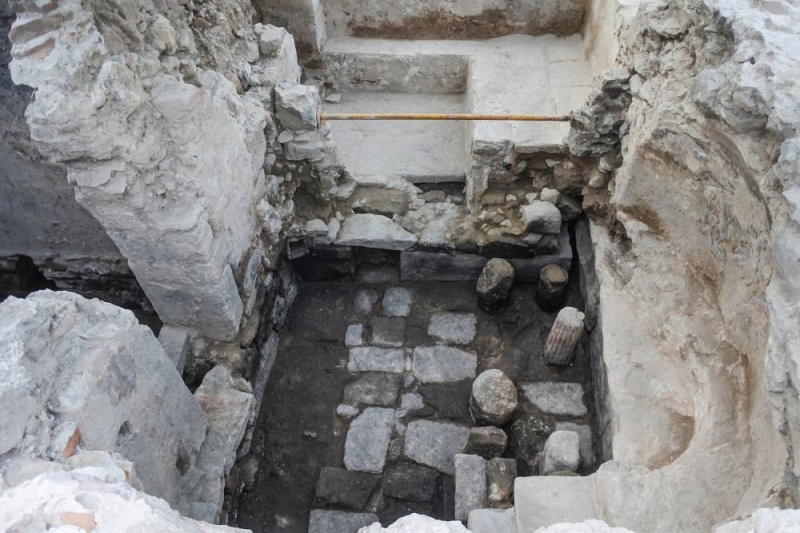На острове Лесбос отысканы мраморные руины древнего дворца  