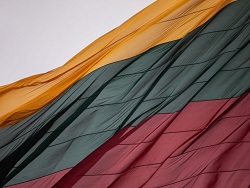 В День имени Литвы в красках литовского флага предстанут вильнюсские мосты и Три креста 