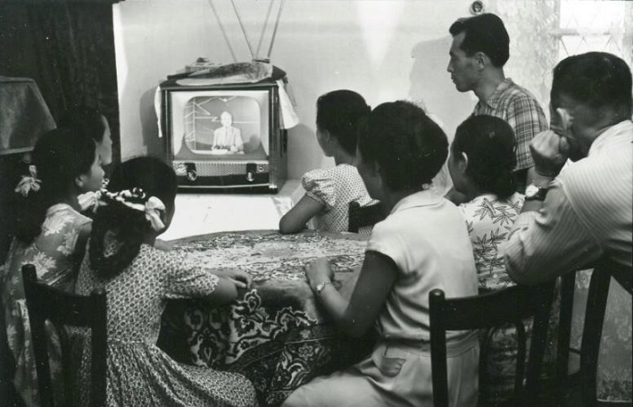 Отчего телевизор был мерилом достатка советских семей, и С какими трудностями сталкивались, чтобы его приобрести  