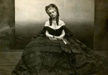 Самые прекрасные ноги XIX века: Как графиня ди Кастильоне фотографировала то, что все дамы скрывали  