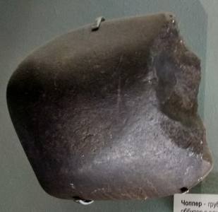 Как отличить доисторические орудия древних людей от обыкновенных камней  