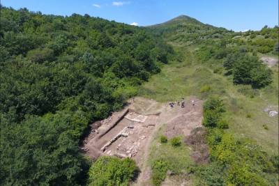 Утерянный город времен Александра Македонского раскопали в Албании  